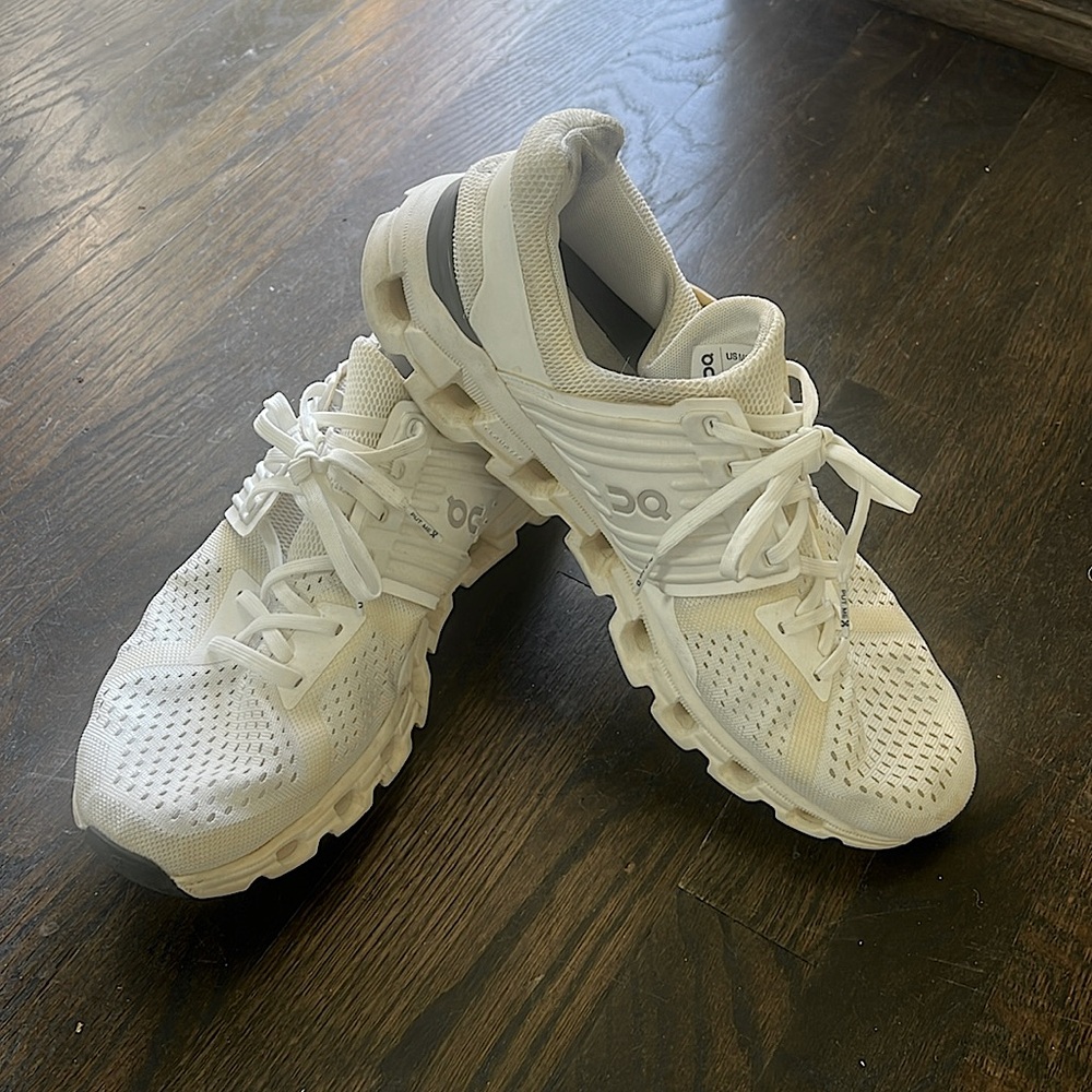 On Cloudswift men’s tennis shoes